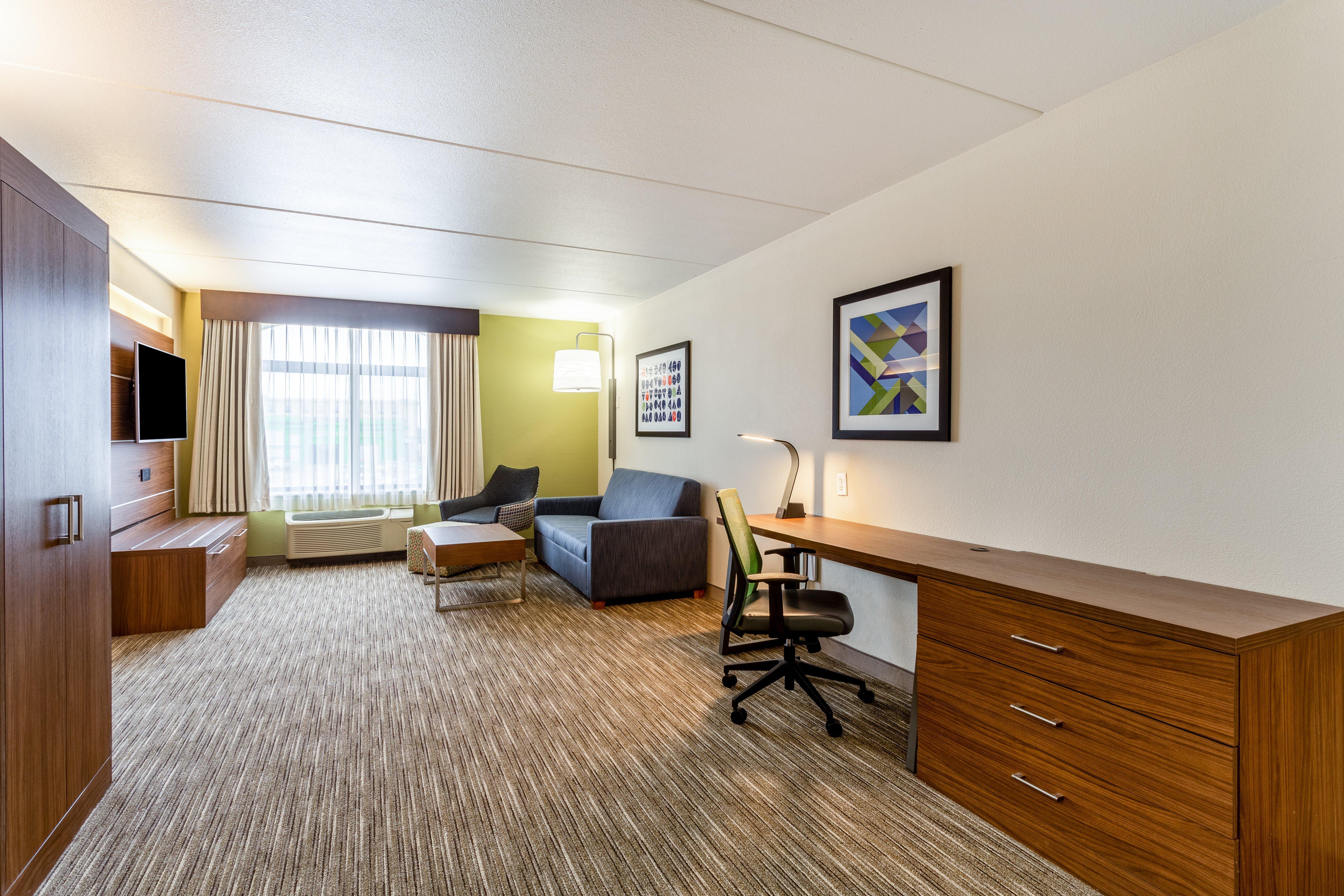 Holiday Inn Express & Suites Сідар-Фолс Екстер'єр фото